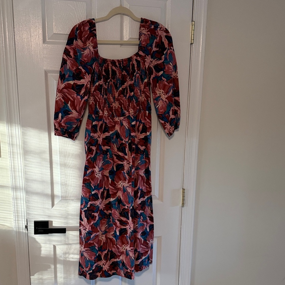 Time and Tru Multicolor Floral Long Sleeve Dress